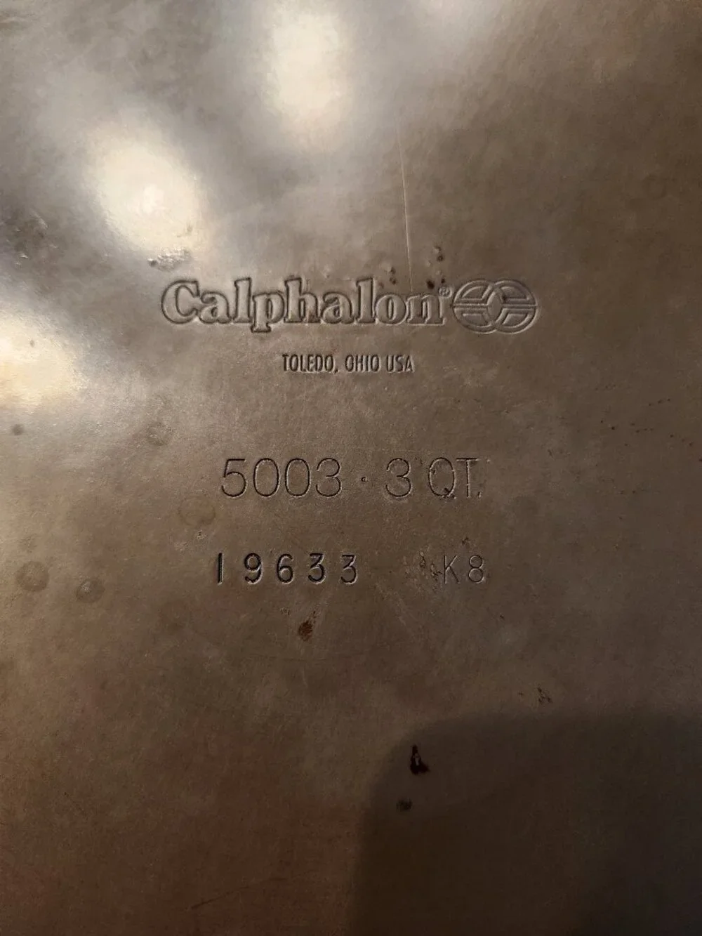 Calphalon 3 quart anodized pan.